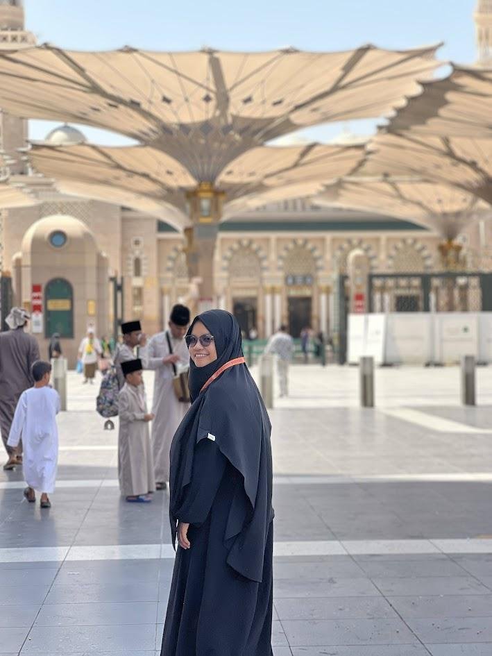 4 Adab Penting Berkunjung ke Masjid Nabawi agar Ibadah Makin Khusyuk